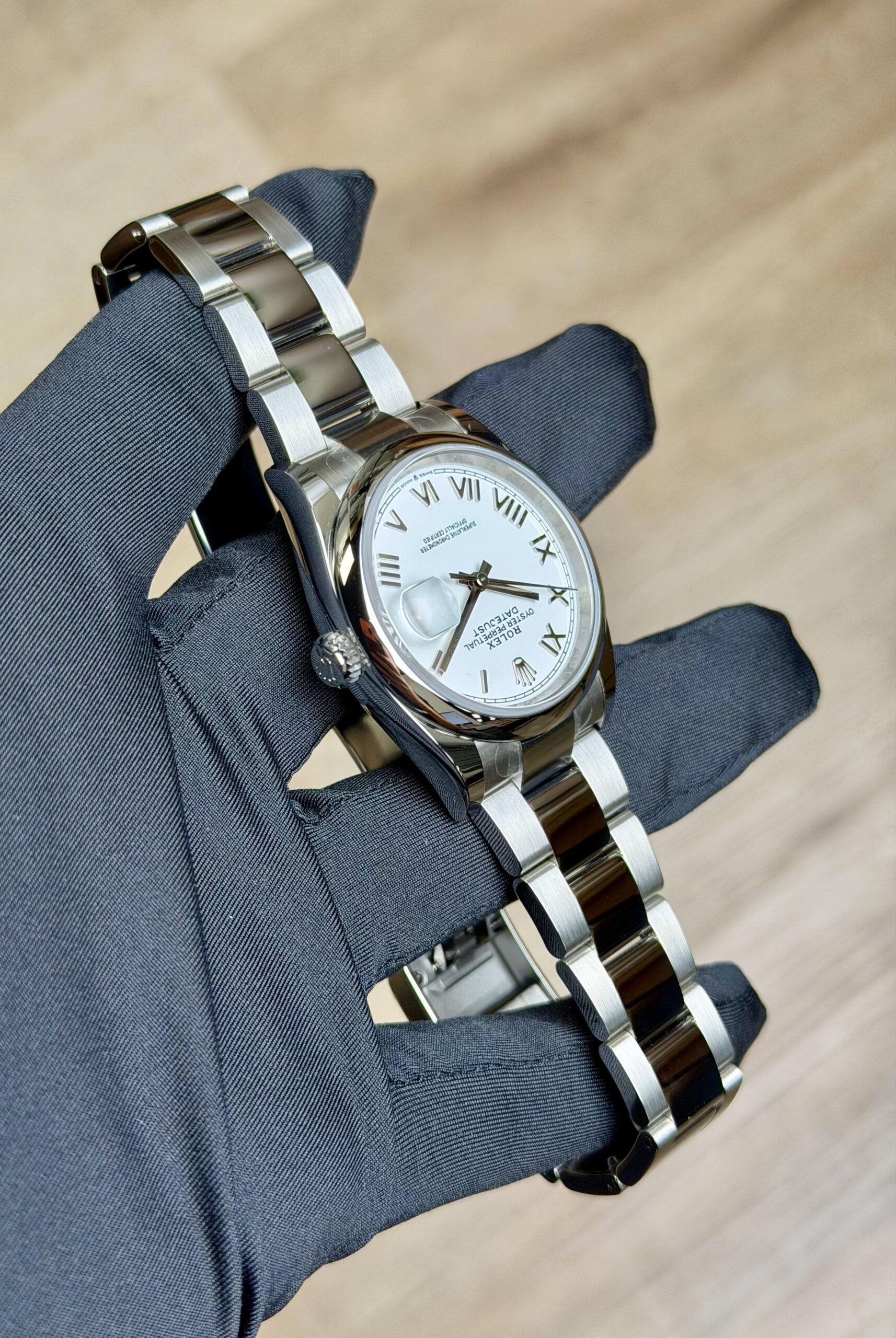 Rolex Datejust 126200 view 6
