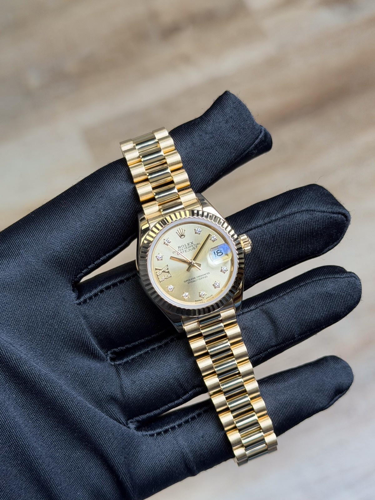Rolex Datejust 28 279178 view 3