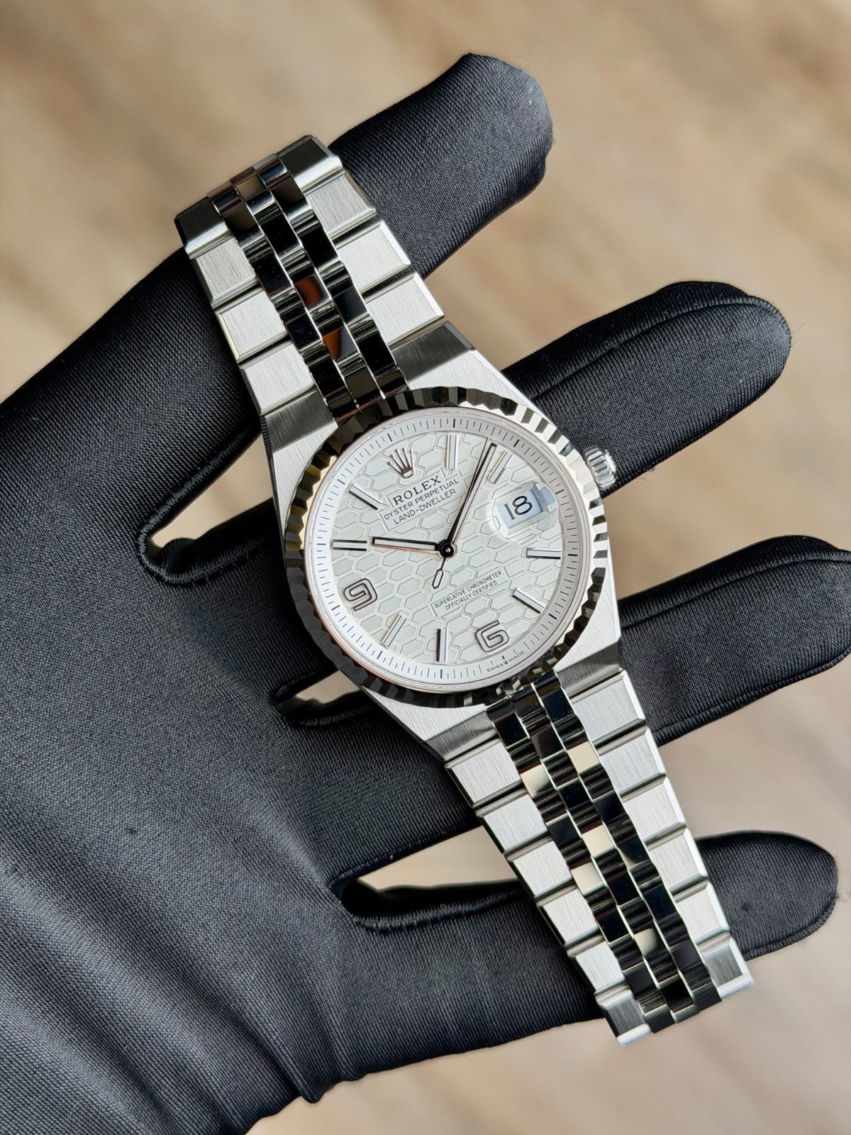 Rolex Land-Dweller 127234 view 3