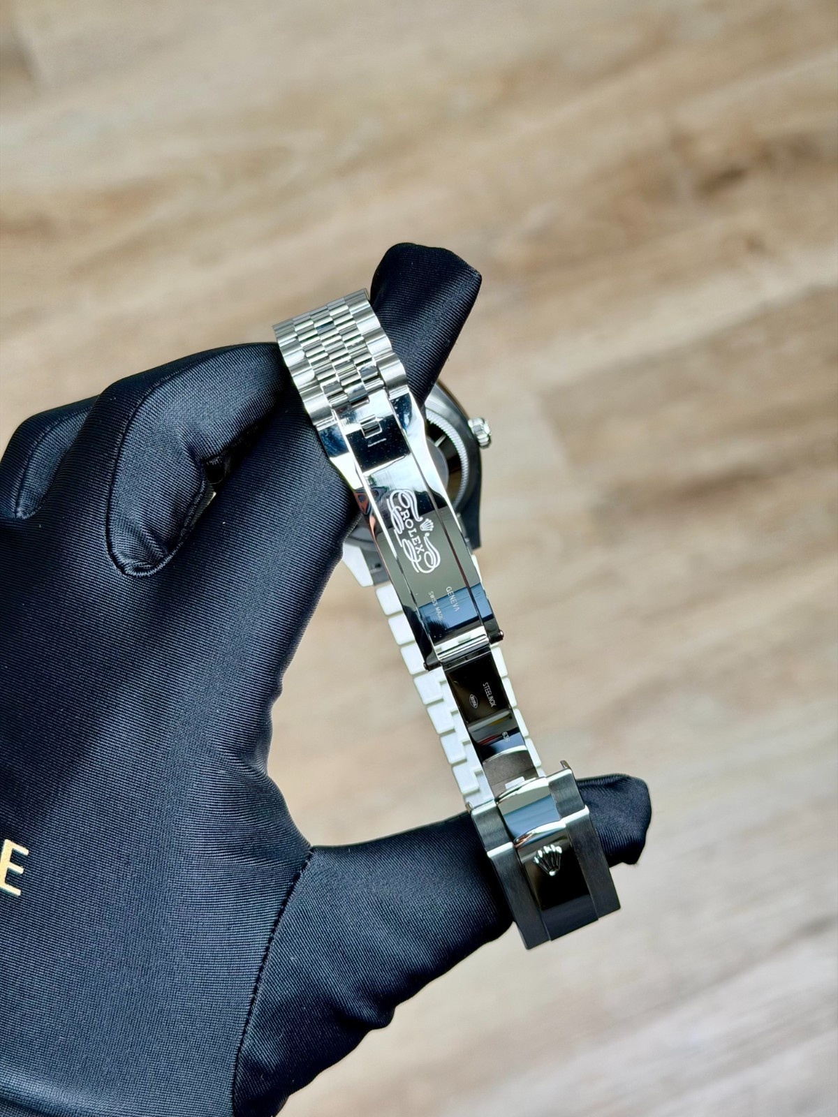 Rolex Datejust 126234 view 9