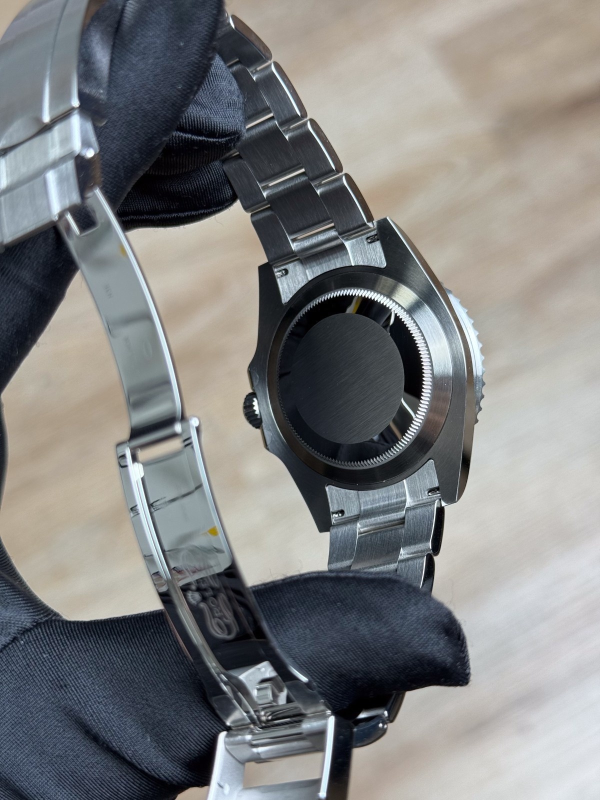 Rolex Submariner 124060 view 8