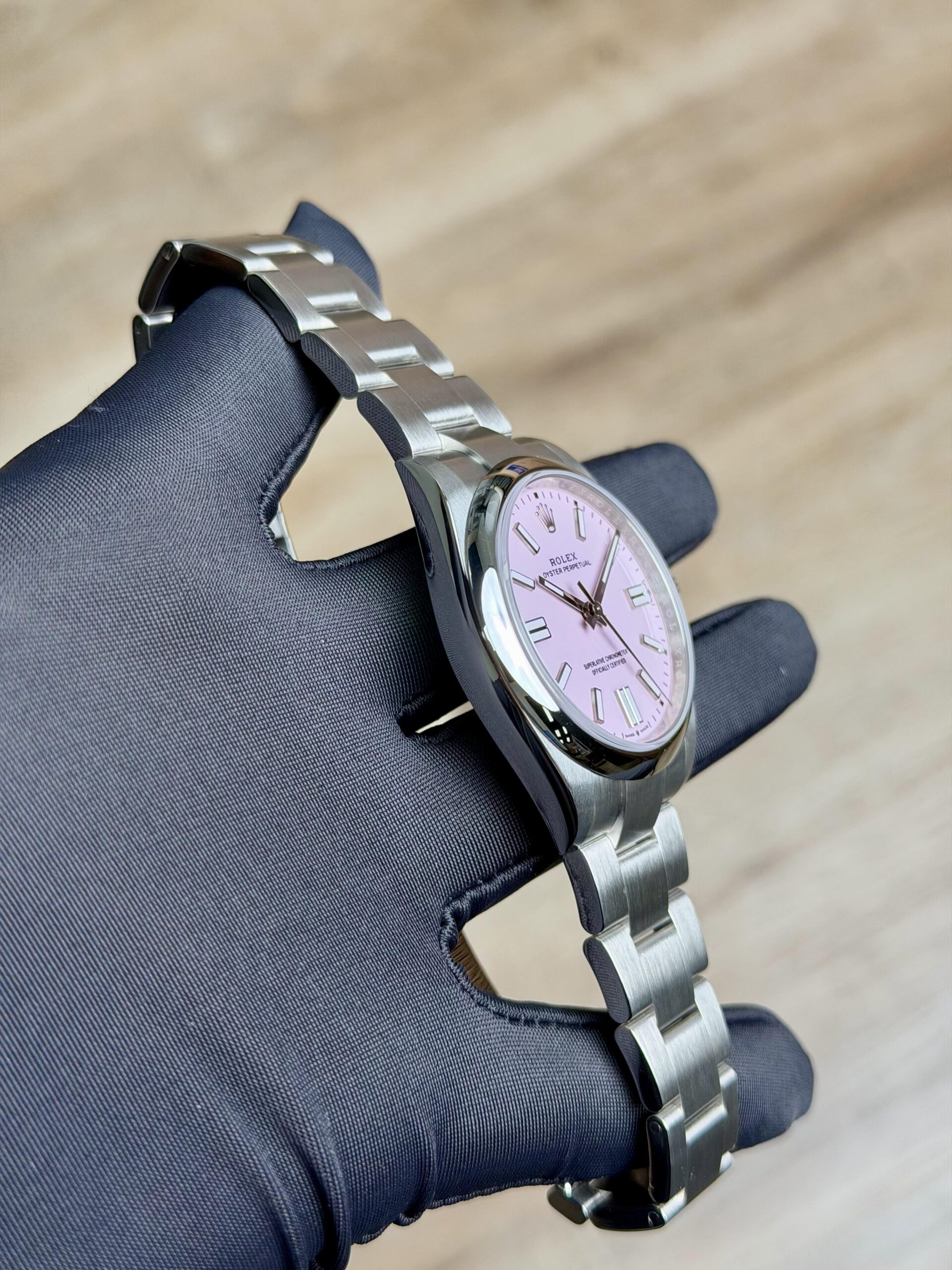 Rolex Oyster Perpetual 134300 view 5