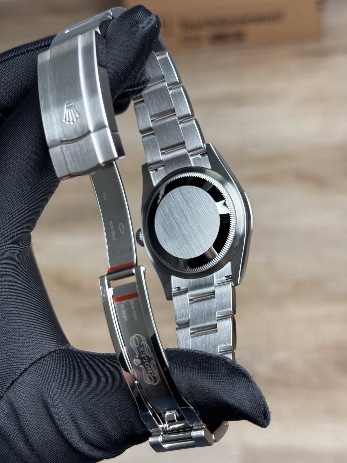 Rolex Oyster Perpetual 126000 view 9