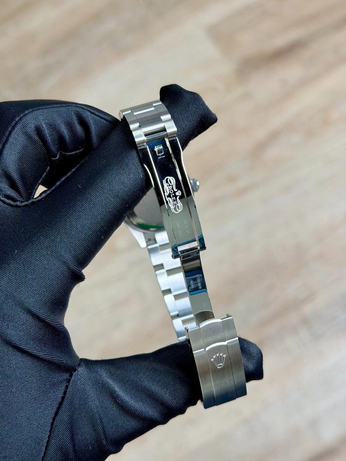 Rolex Oyster Perpetual 277200 view 8