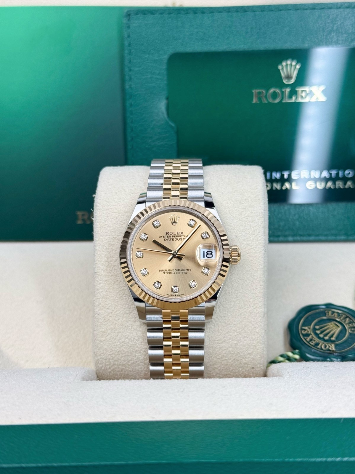 Rolex Datejust 278273 view 2