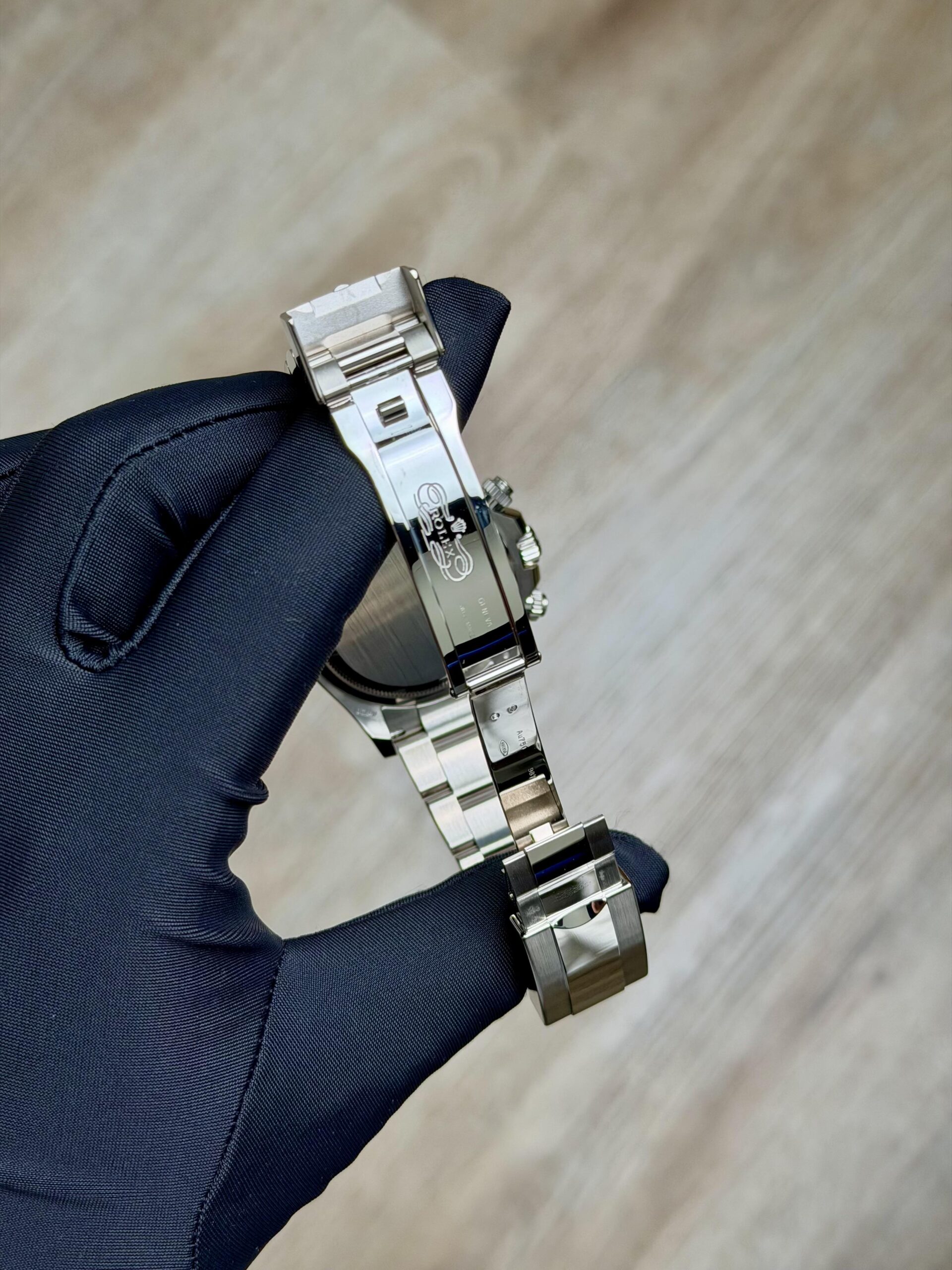 Rolex Cosmograph Daytona “Ghost” 126509 view 9