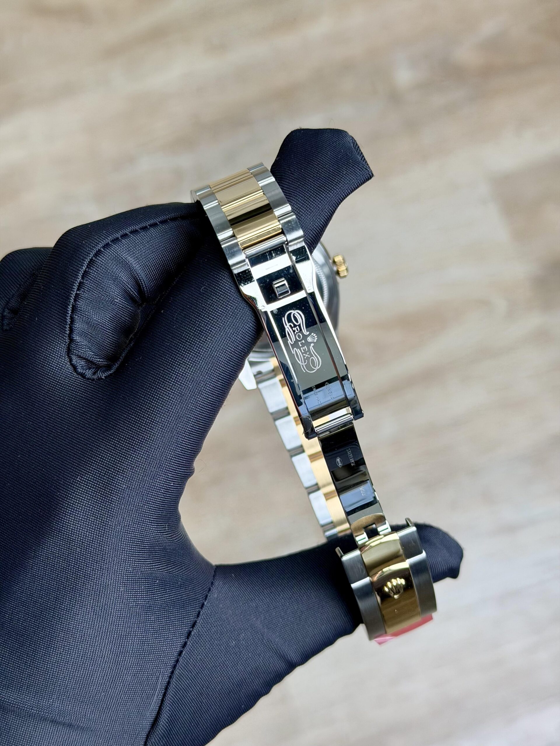 Rolex Datejust 36 116243 view 9