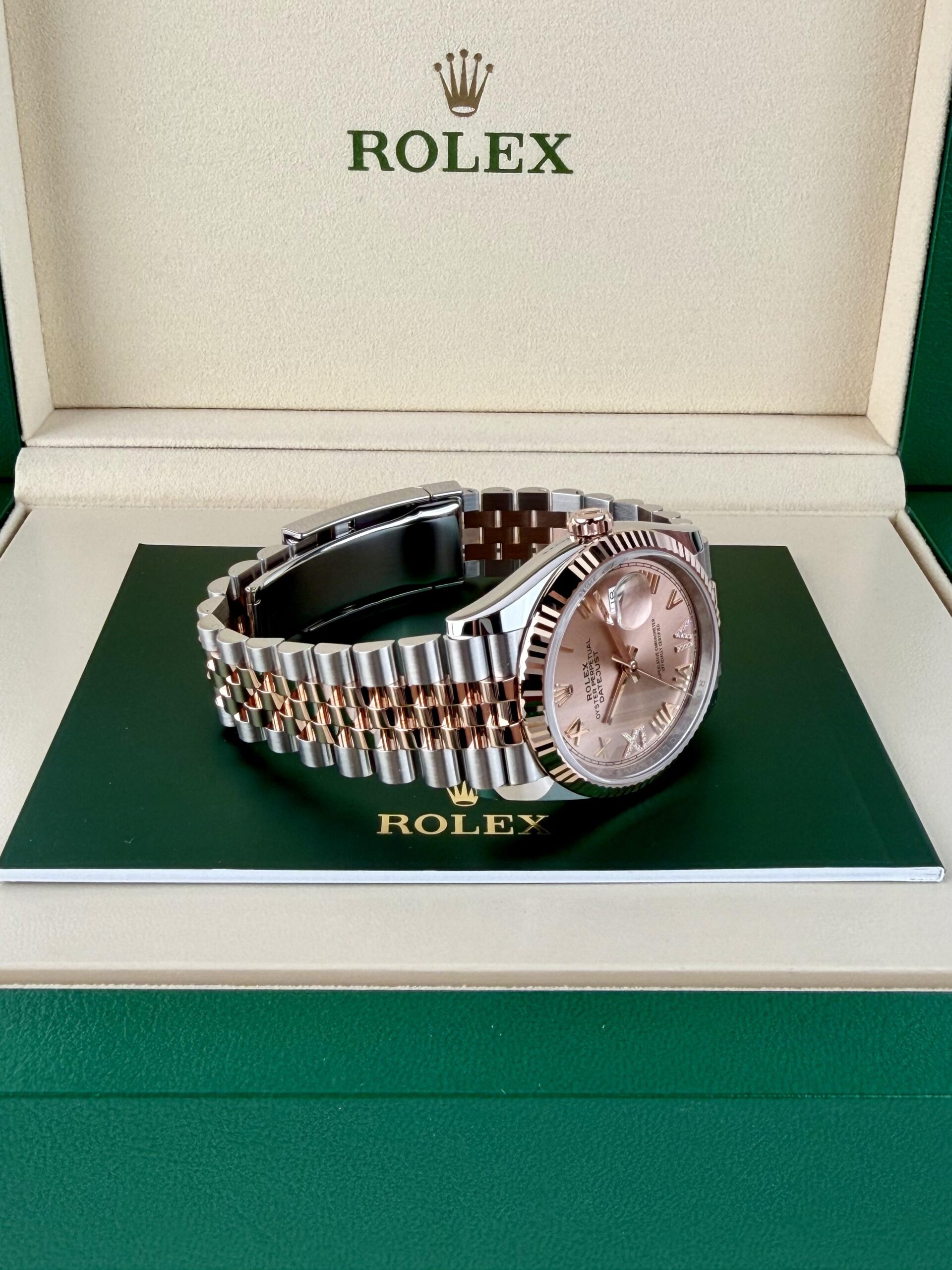 Rolex Datejust 126231 view 10