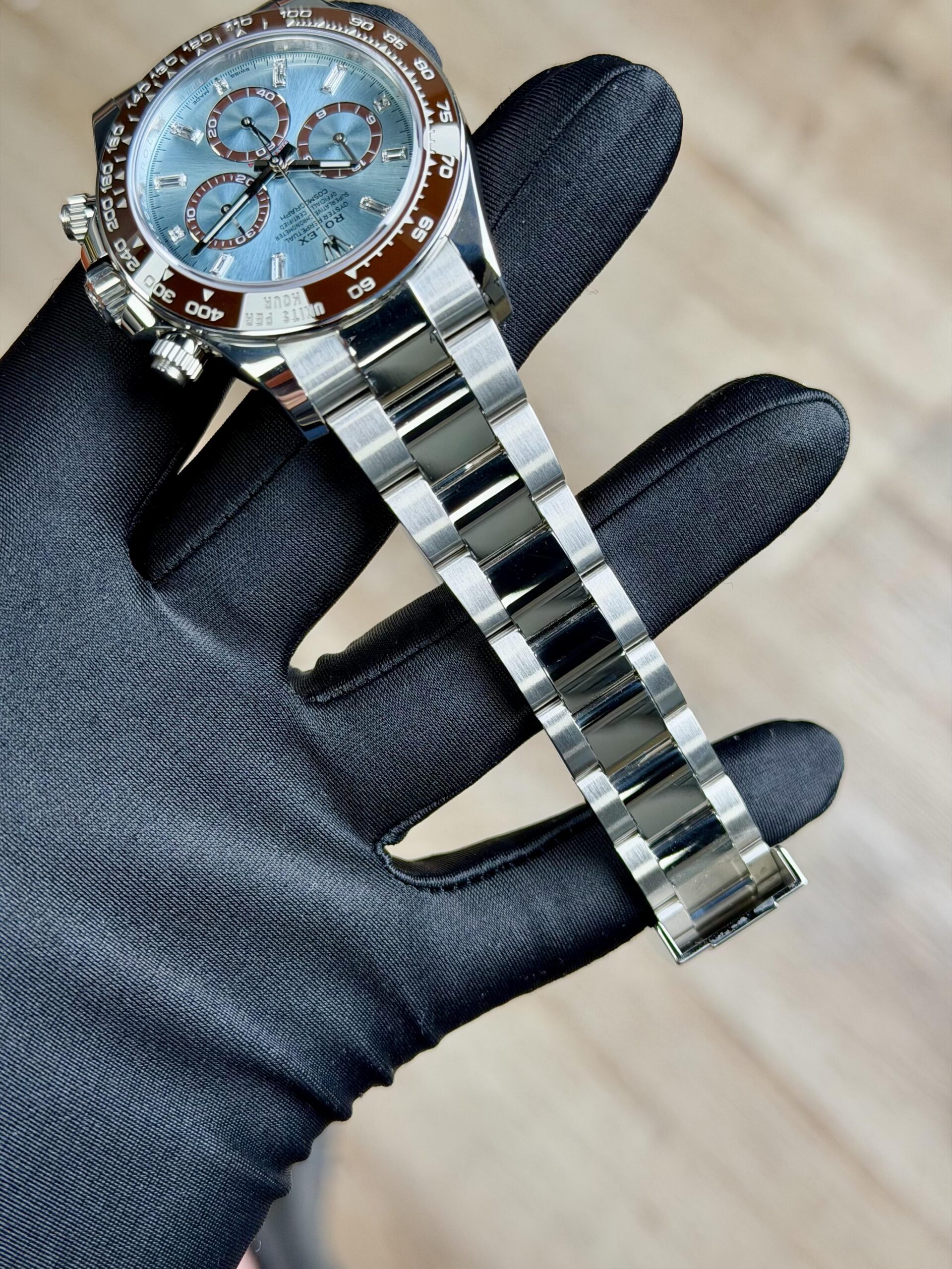 Rolex Daytona 126506 view 6