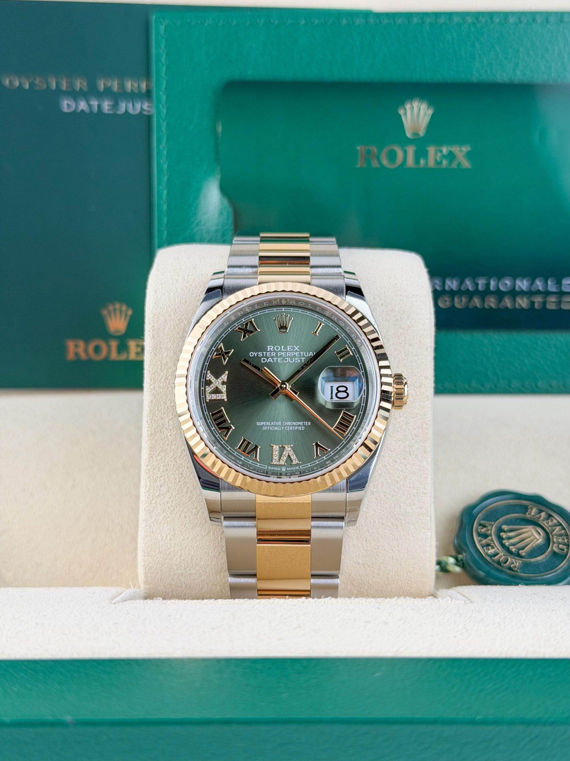 Rolex Datejust 126233 view 2