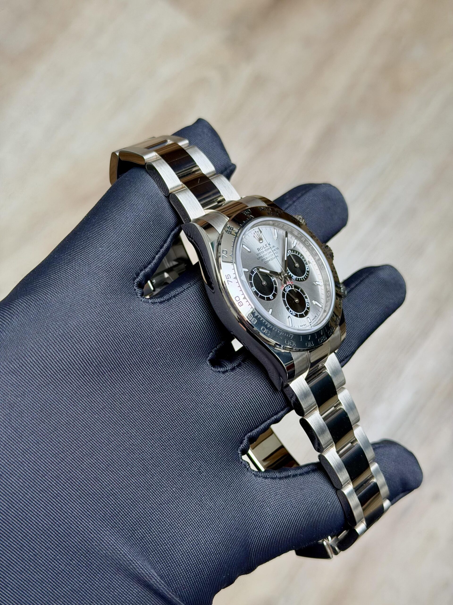 Rolex Cosmograph Daytona “Ghost” 126509 view 4