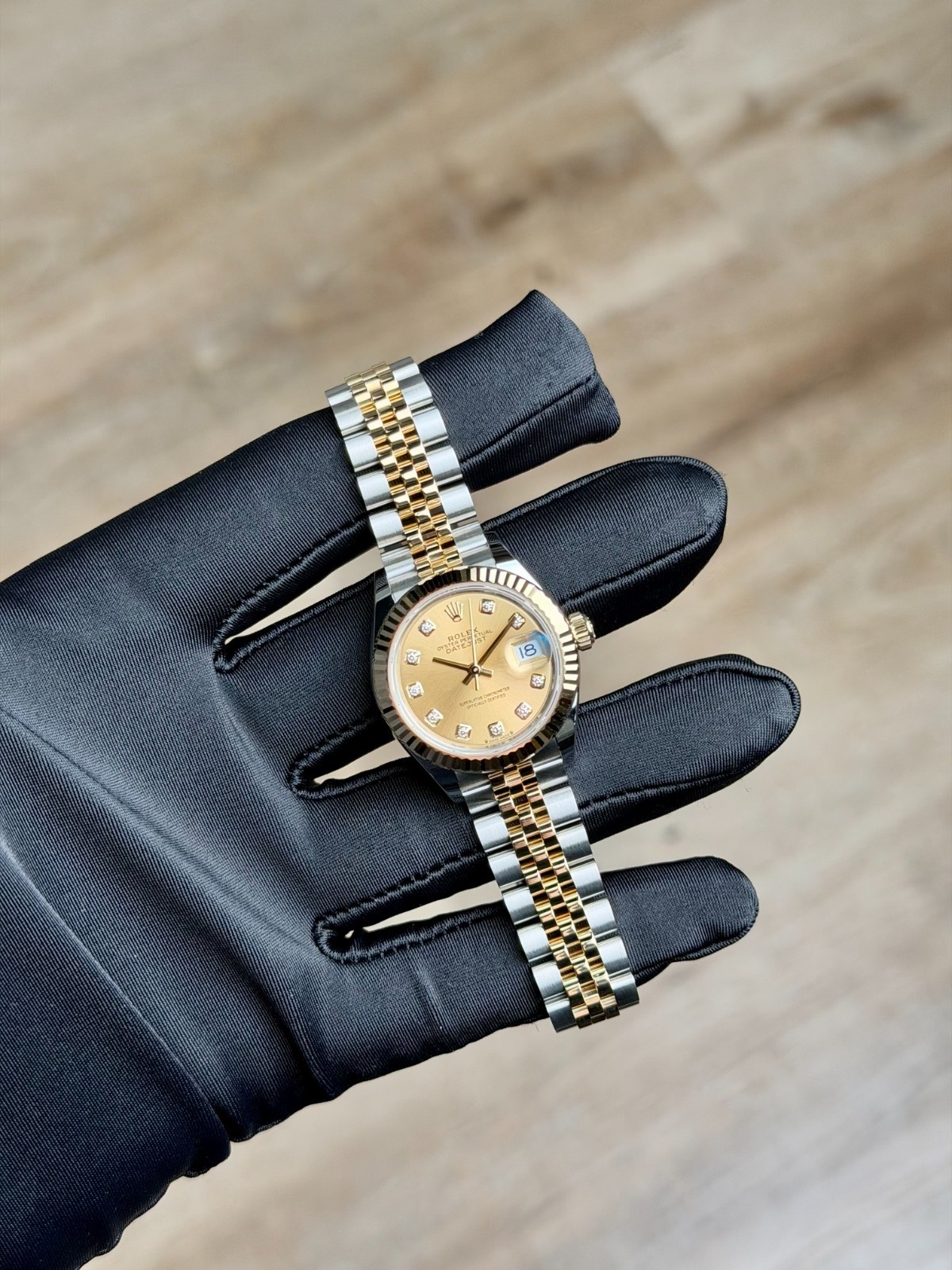 Rolex Lady-Datejust 279173 view 3