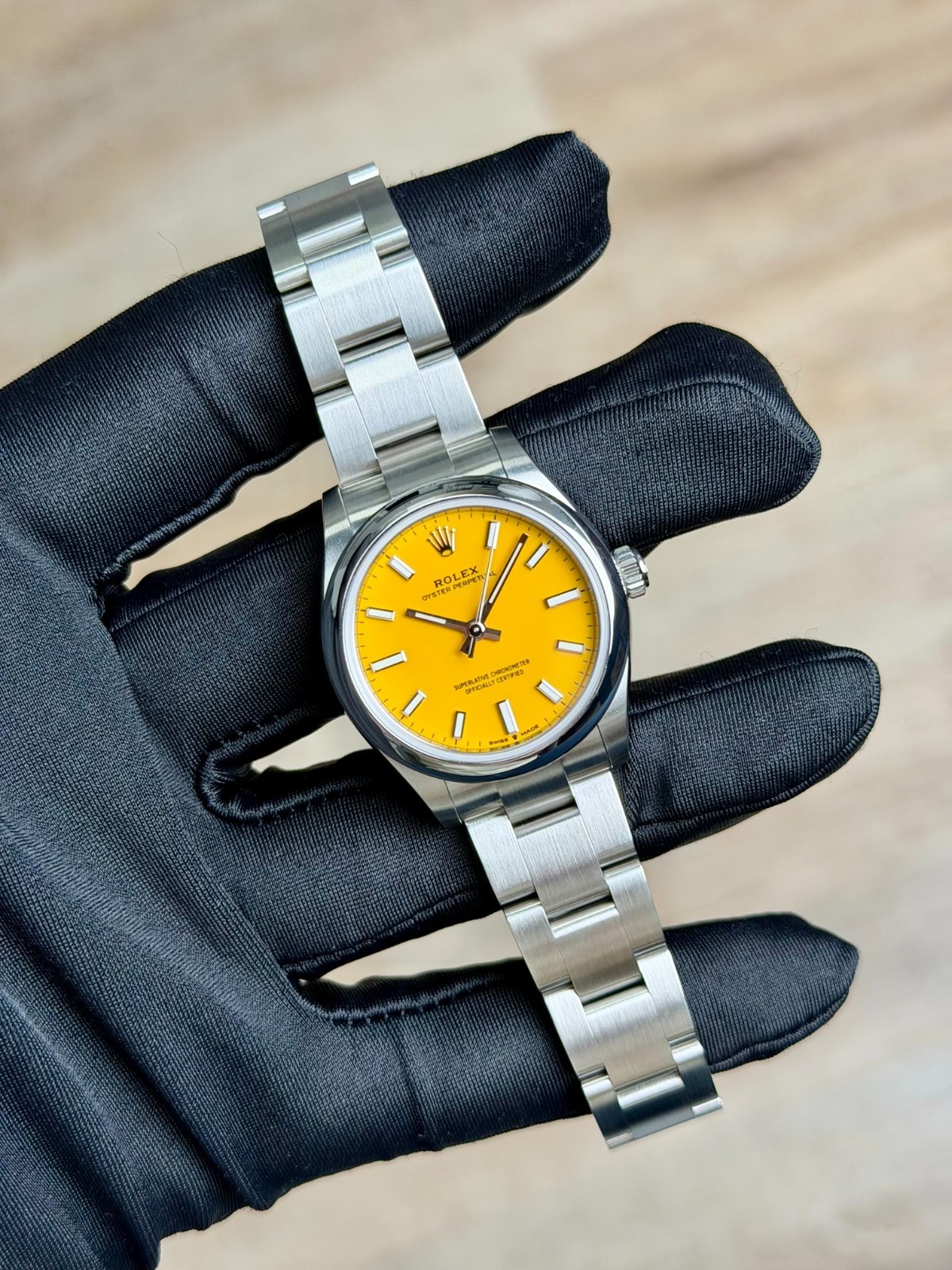 Rolex Oyster Perpetual 277200 view 3
