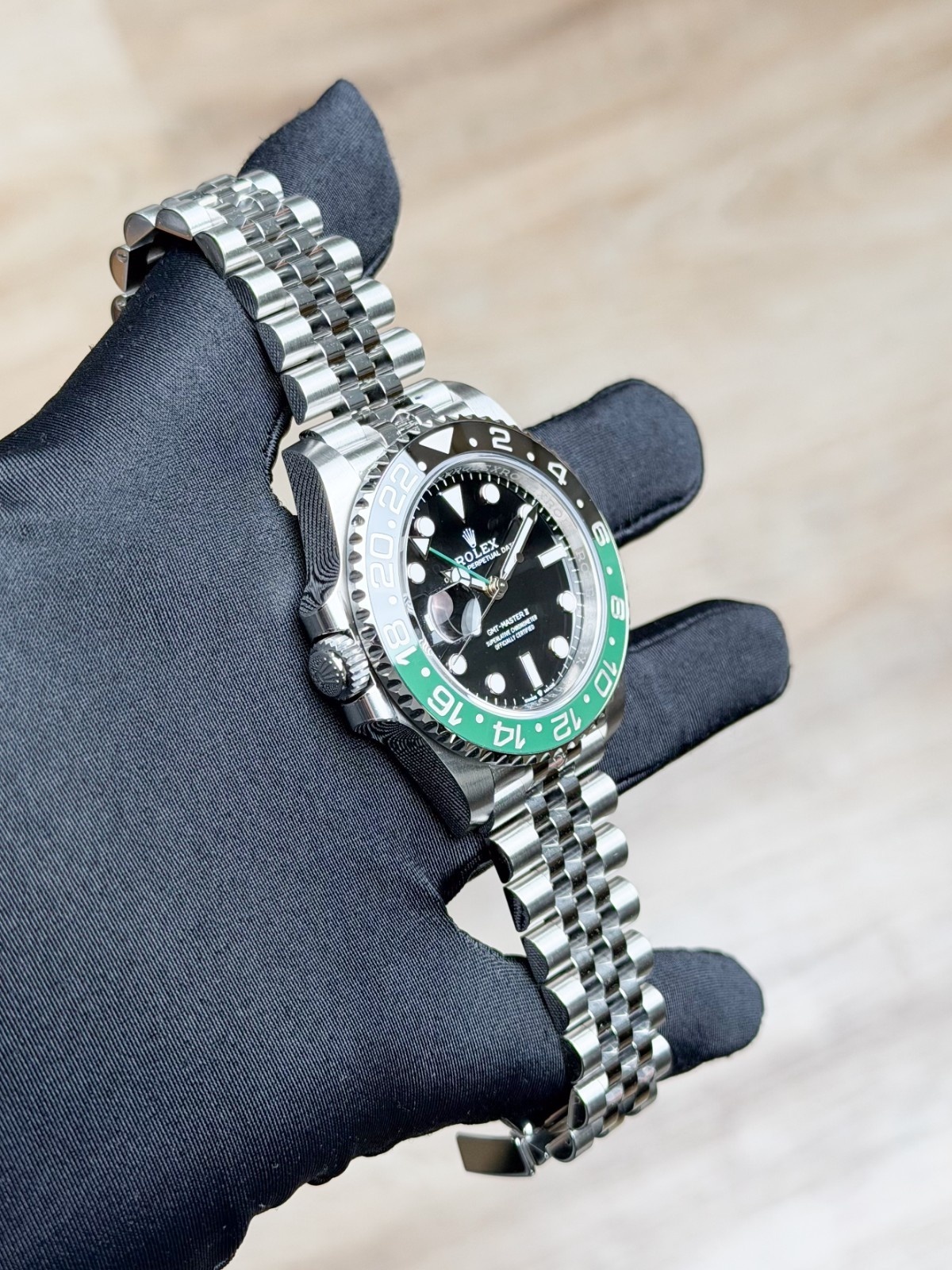 Rolex GMT-Master II 126720VTNR view 4