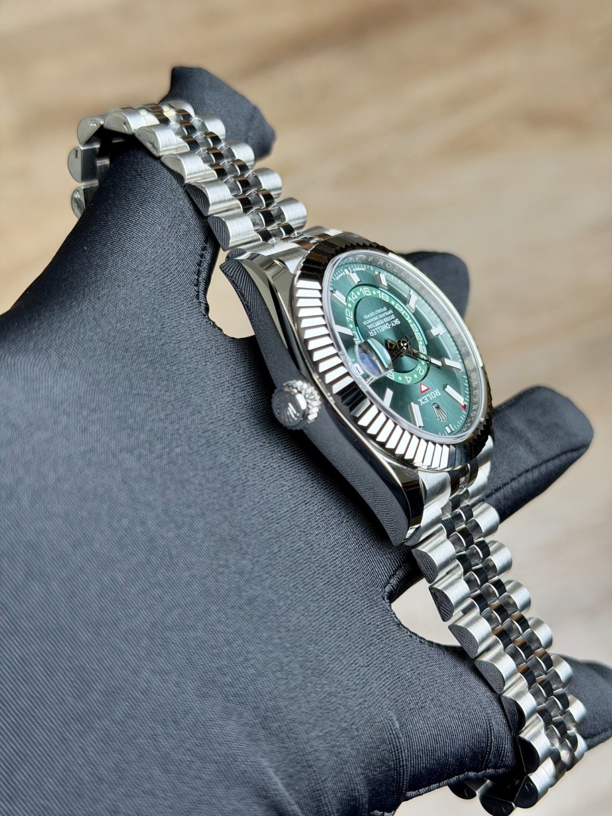 Rolex Sky-Dweller 336934 view 6
