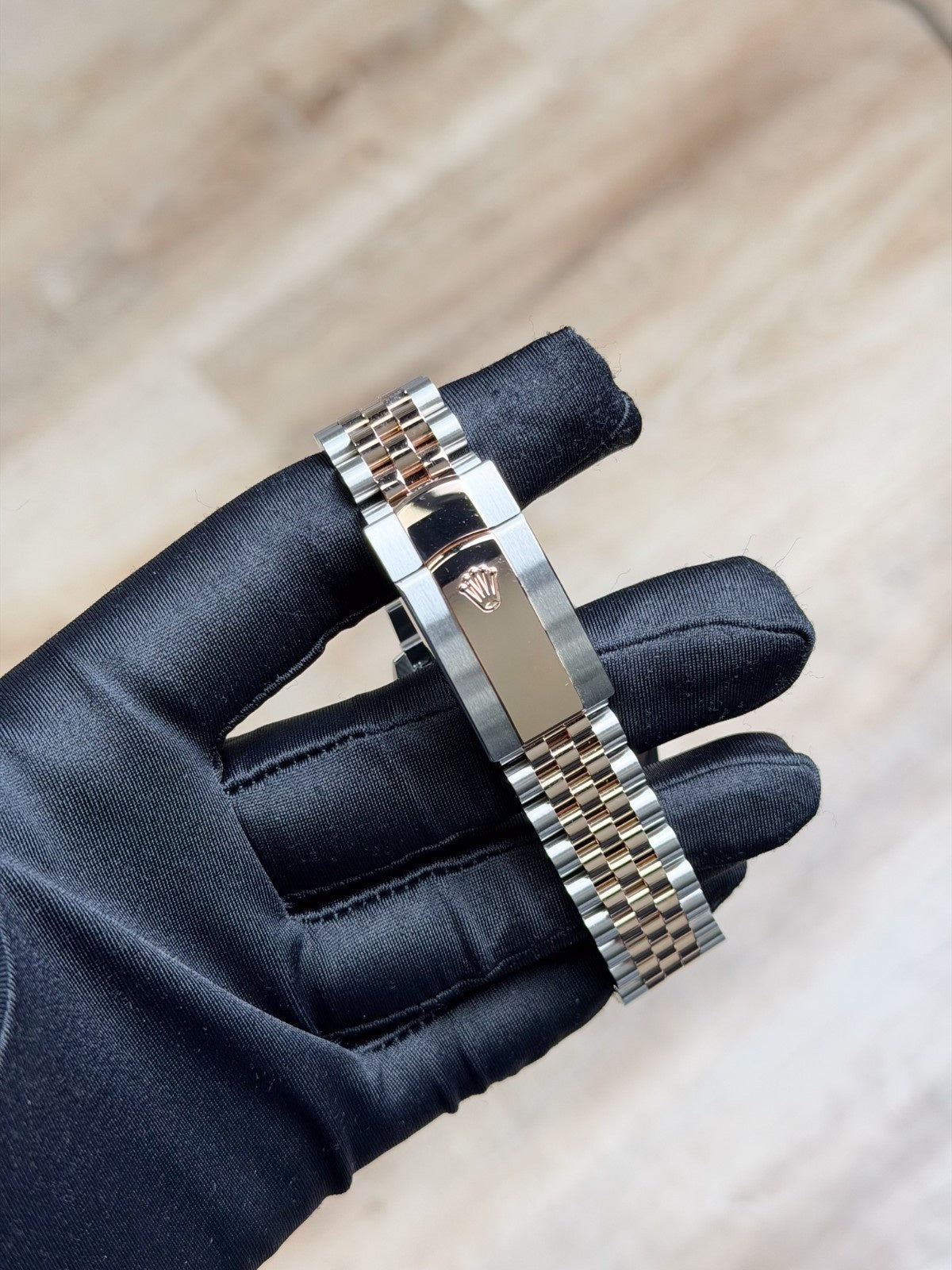 Rolex Datejust 126231 view 10