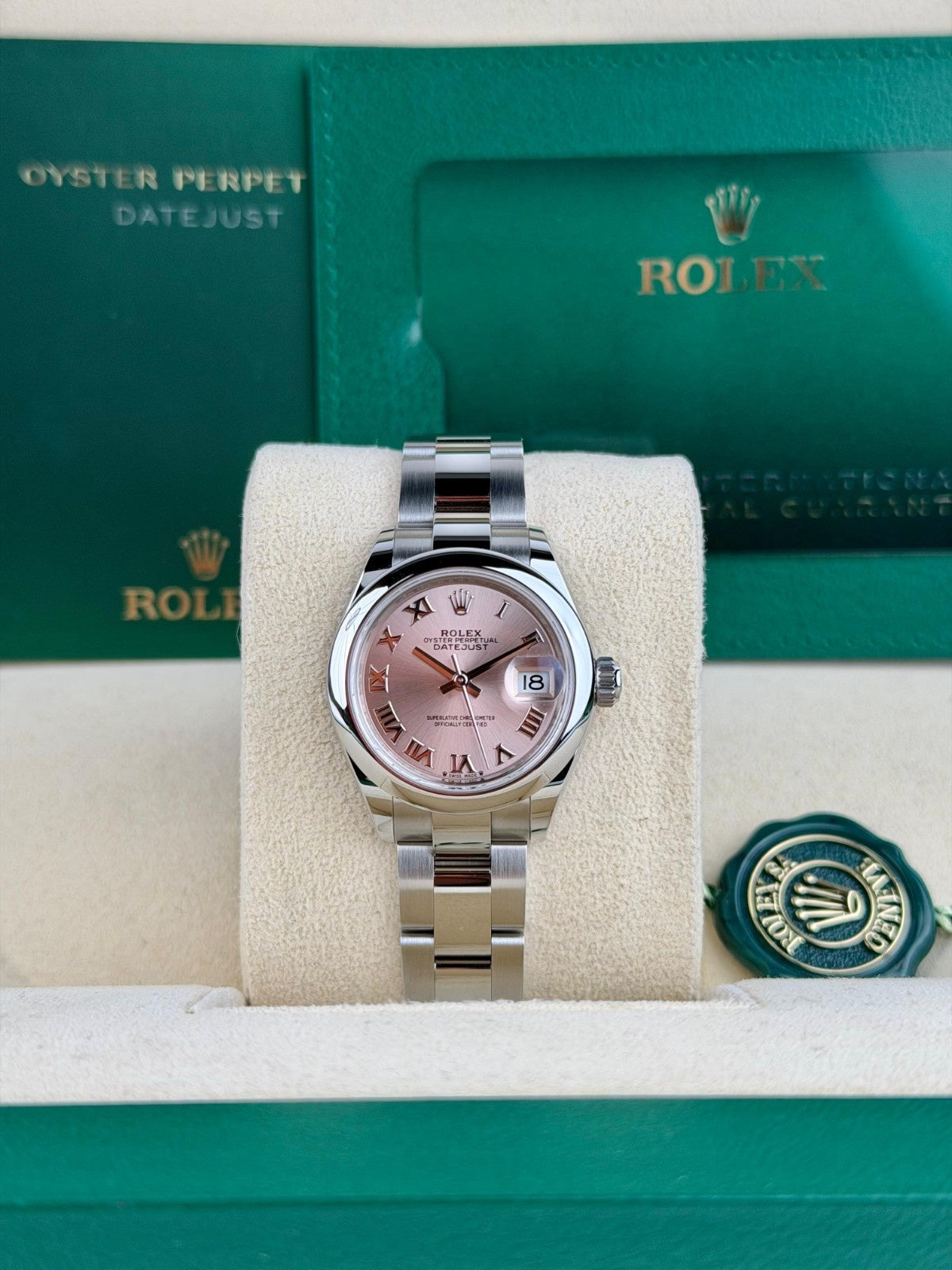 Rolex Lady-Datejust 279160 view 2