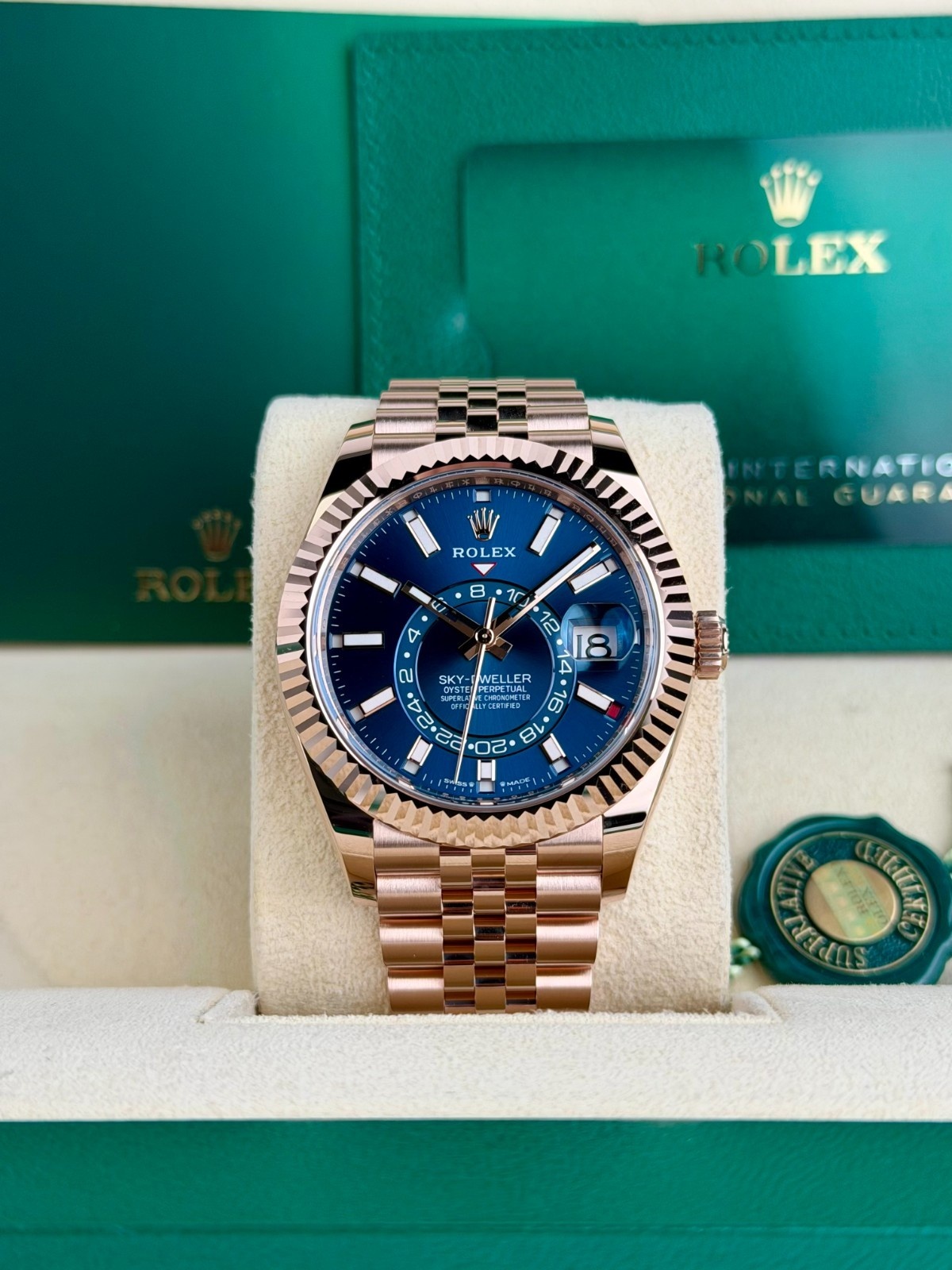 Rolex Sky-Dweller 336935 view 2