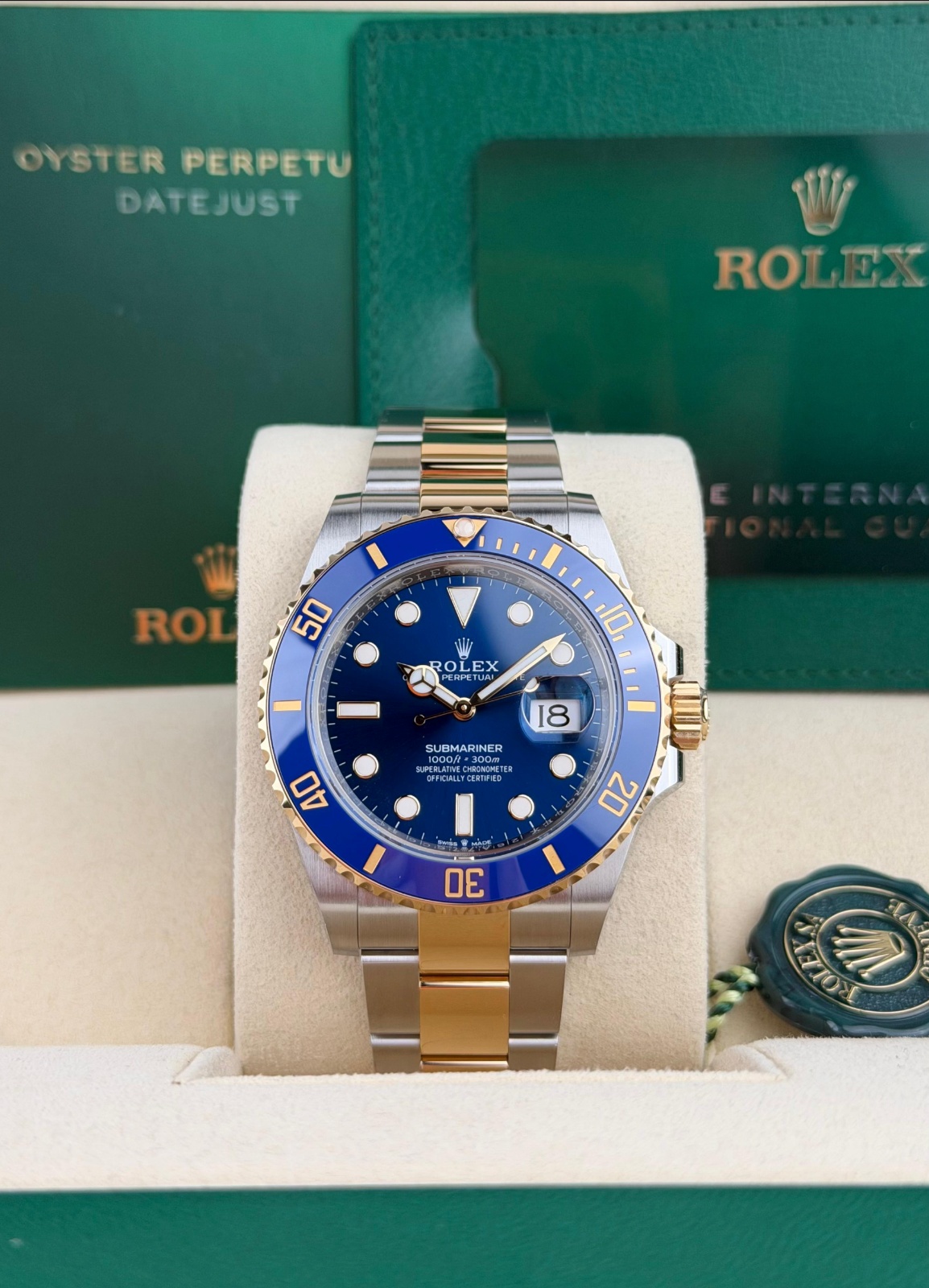 Rolex Submariner 126613LB view 2