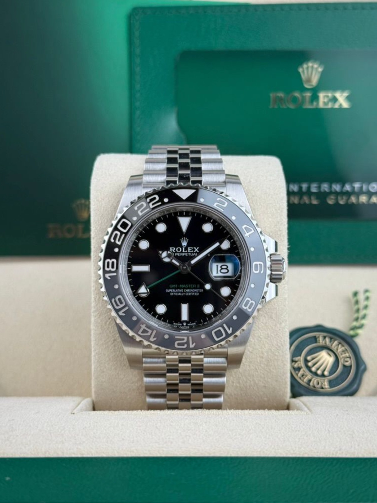 Rolex GMT-Master II 126710GRNR view 2