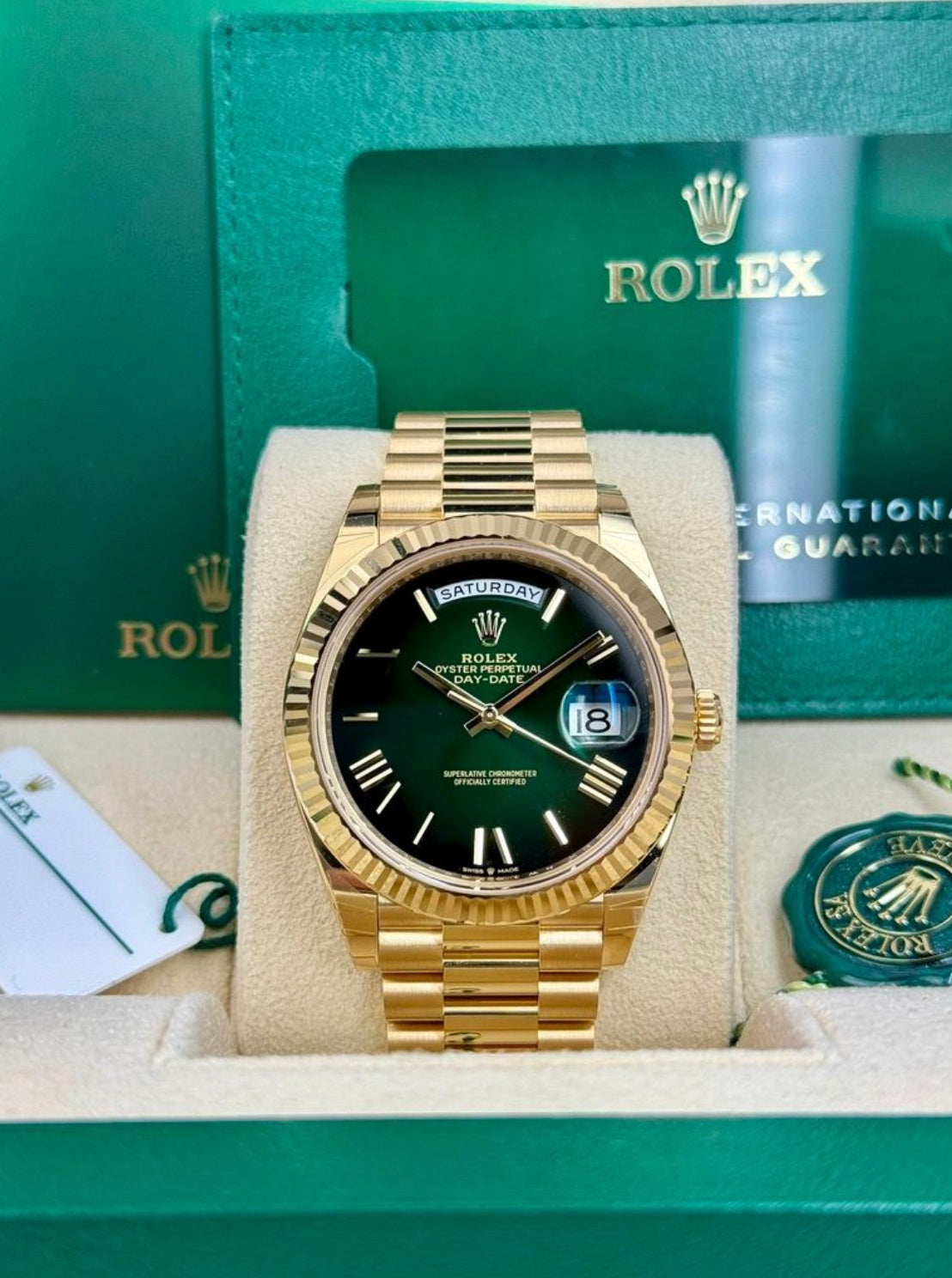 Rolex Day-Date 228238 view 2