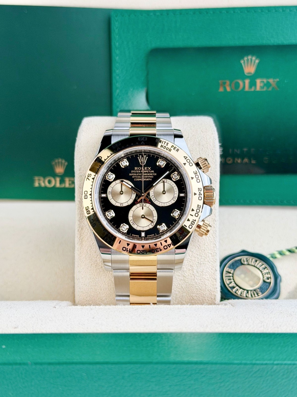 Rolex Cosmograph Daytona 126503 view 2