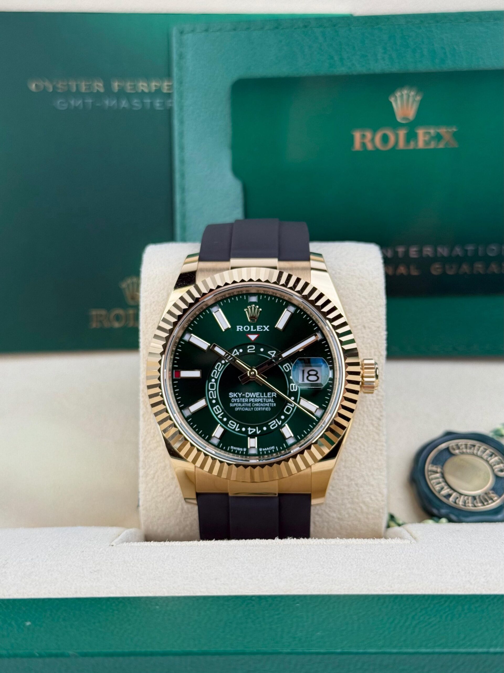 Rolex Sky-Dweller 336238 view 2