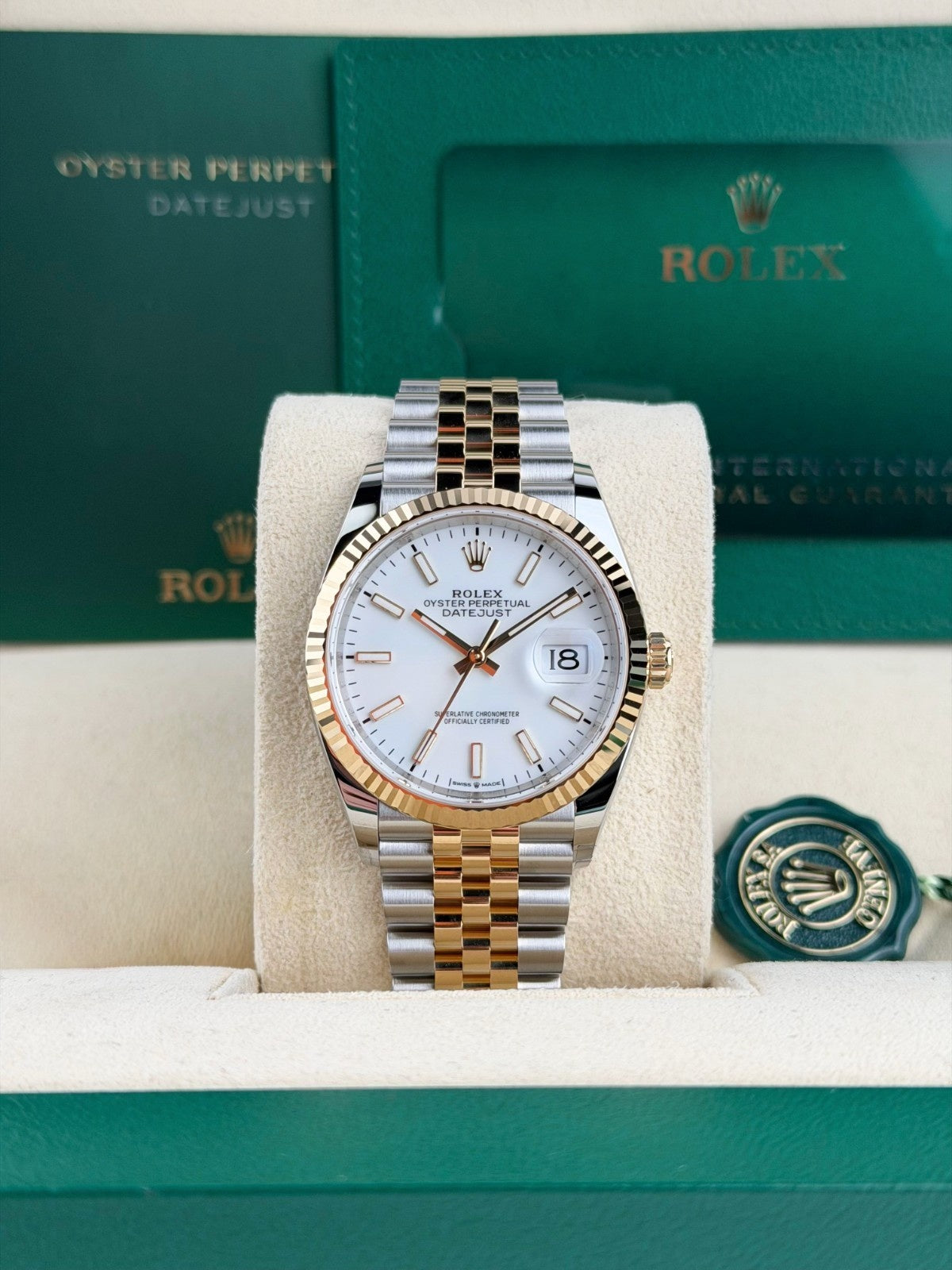 Rolex Datejust 126233 view 2