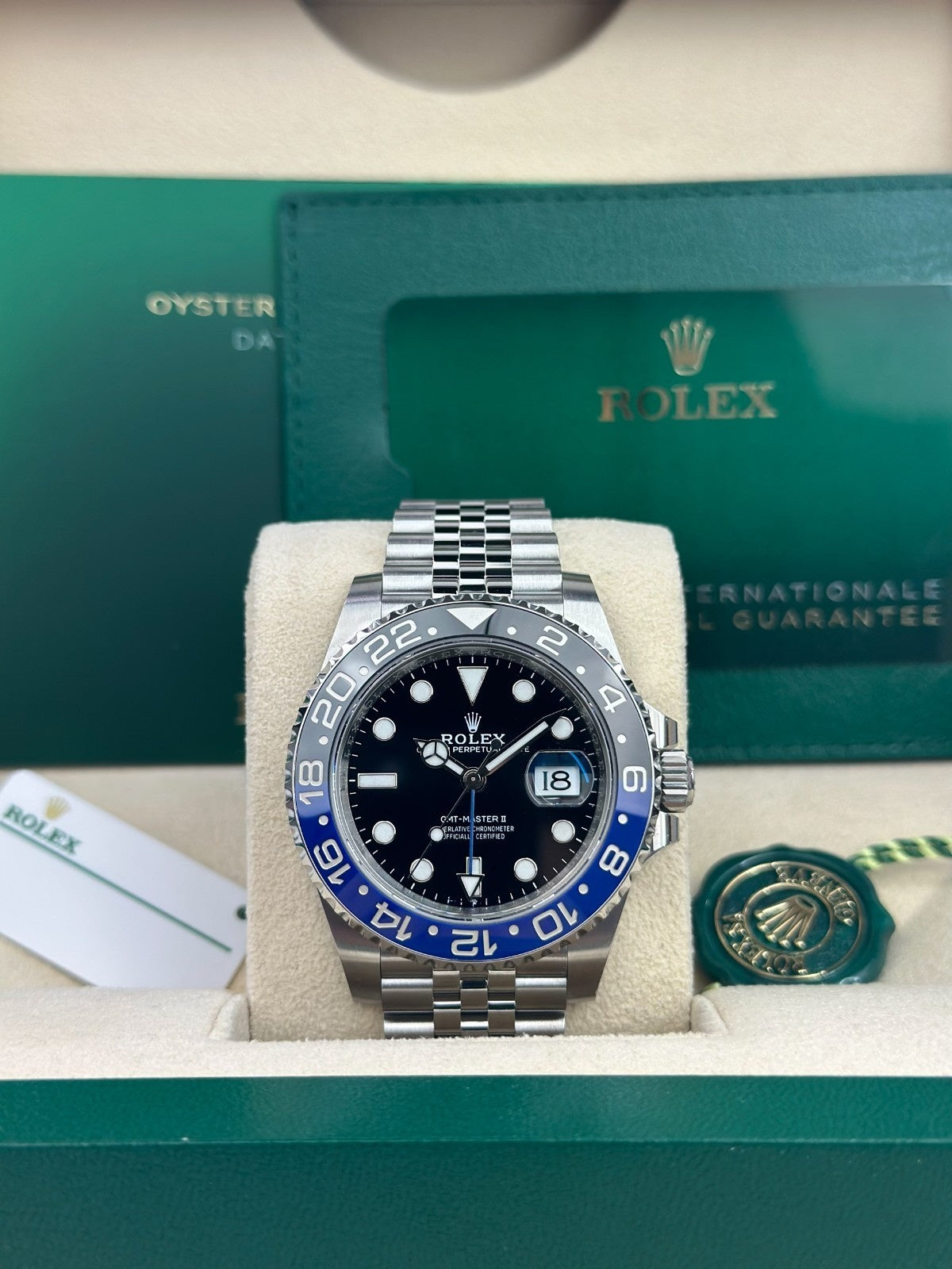 Rolex GMT-Master II 126710BLNR view 2
