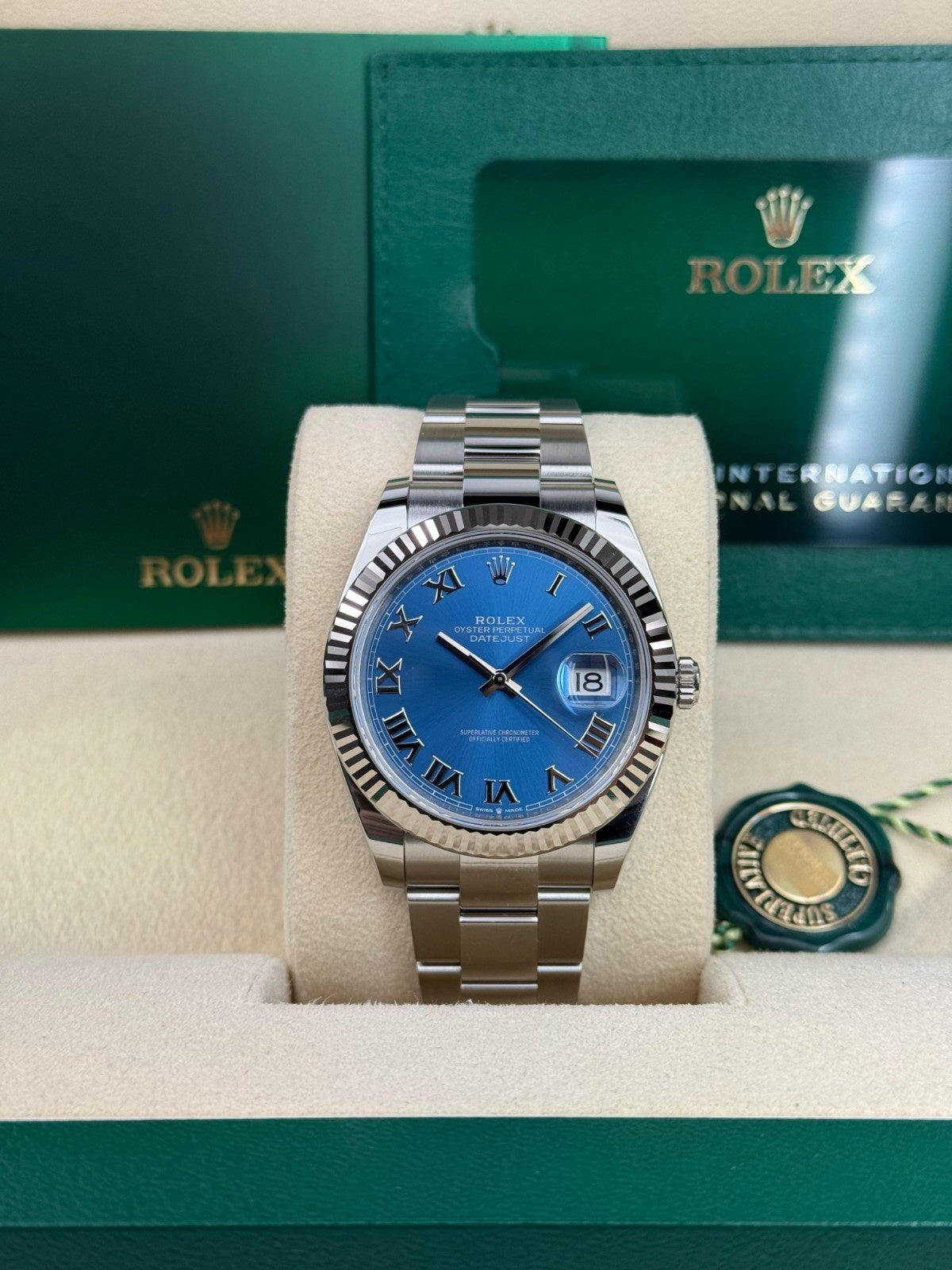 Rolex Datejust 126334 view 2