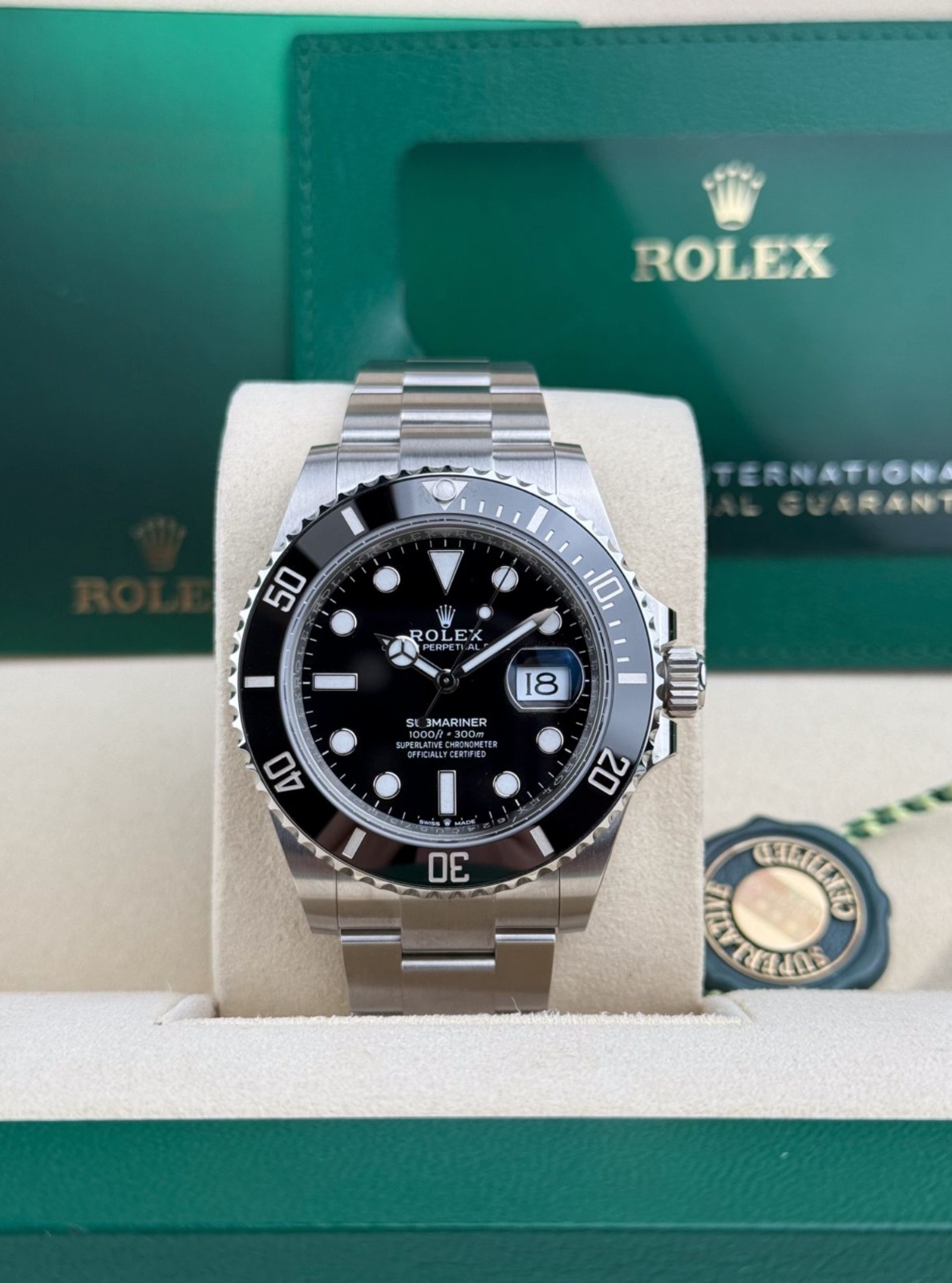 Rolex Submariner 126610LN view 2